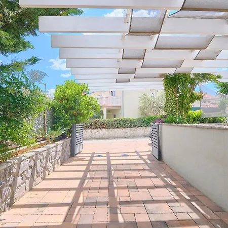 Sunshine By Litto Apartment *